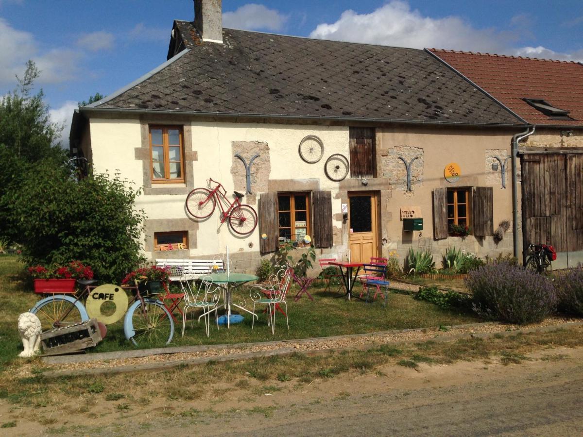 Hello Velo Bed & Breakfast Tintury Bagian luar foto